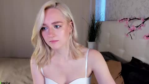 Chloe Deccker online show from June 2026 01:17:01 AM