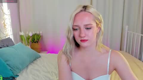 Chloe Deccker online show from July 2026 01:00:01 AM