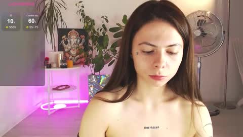 Snapshot of chloeesummerss chatting on October 2025 06:29:01 PM Chloe online show from October 2025 06:29:01 PM