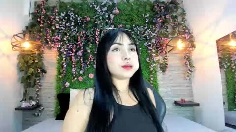 Chloe online show from December 2025 02:49:01 AM