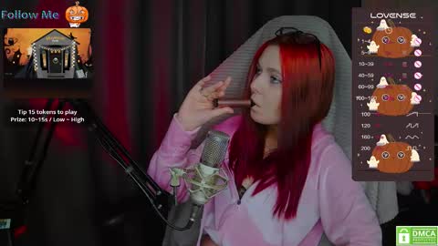 Chloe online show from October 2025 03:51:02 AM