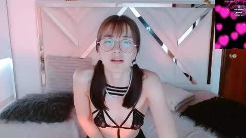 Chloe online show from October 2025 02:58:02 PM