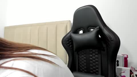 Snapshot of chloemiller__ chatting on October 2025 11:14:01 PM chloemiller online show from October 2025 11:14:01 PM