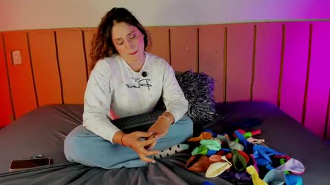 chloemonet_ online show from June 2026 09:39:01 PM