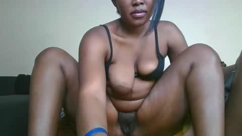 Snapshot of choco_baeb chatting on February 2025 09:27:02 PM nei online show from February 2025 09:27:02 PM