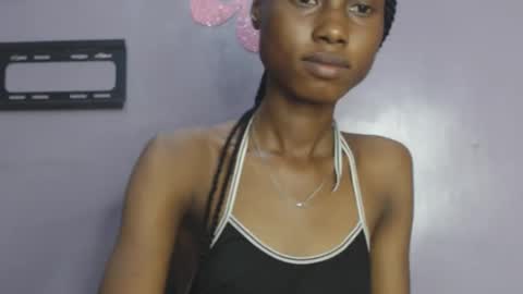 Snapshot of choco_petitqueen chatting on January 2025 10:45:01 AM choco_petitqueen online show from January 2025 10:45:01 AM