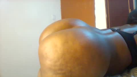 chocobabe002 online show from February 2026 09:01:01 PM