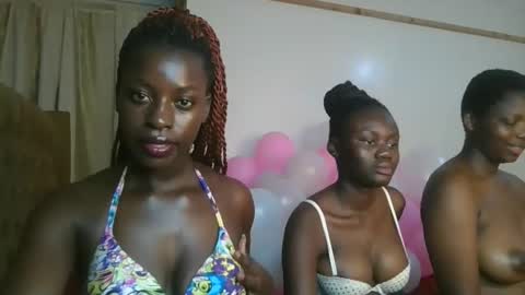 Snapshot of chocolate_iva chatting on September 2025 03:35:02 PM Iva online show from September 2025 03:35:02 PM