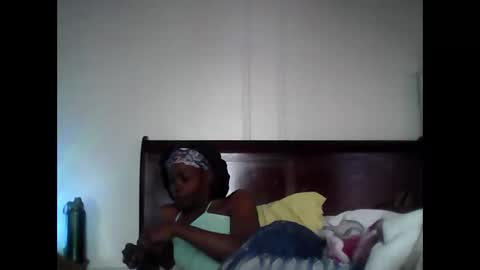 Snapshot of chocolatedrop_ chatting on October 2025 12:06:01 PM chocolatedrop_ online show from October 2025 12:06:01 PM