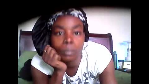 Snapshot of chocolatedrop_ chatting on October 2025 01:10:02 PM chocolatedrop_ online show from October 2025 01:10:02 PM