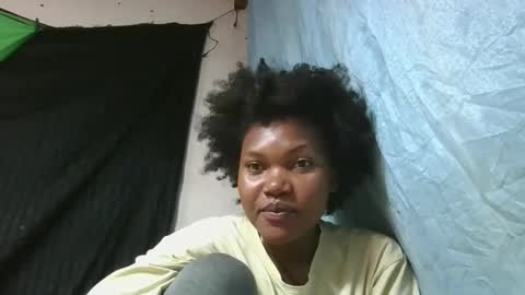 Snapshot of chololatblonde chatting on February 2026 06:15:01 PM chololatblonde online show from February 2026 06:15:01 PM