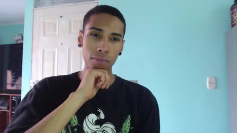 Andrew online show from December 2025 09:32:02 PM