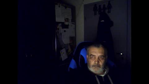 Snapshot of chris250268 chatting on October 2025 02:32:01 AM Chris online show from October 2025 02:32:01 AM