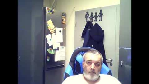 Snapshot of chris250268 chatting on June 2026 08:08:02 AM Chris online show from June 2026 08:08:02 AM