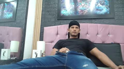 chris_dick2 online show from January 2026 03:21:01 AM