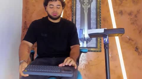 Snapshot of chris_evans00 chatting on February 2026 11:53:02 AM chris_evans00 online show from February 2026 11:53:02 AM