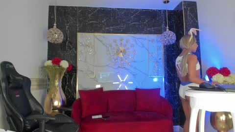 Snapshot of chris_twiink chatting on February 2025 04:57:02 AM Chris online show from February 2025 04:57:02 AM