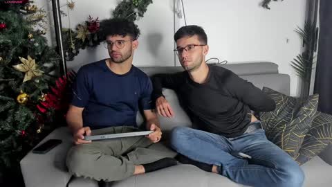 Snapshot of chrisandrew_ chatting on January 2025 04:00:02 AM Im Chirs IM MODEL INDEPENDT online show from January 2025 04:00:02 AM