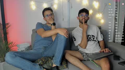 Snapshot of chrisandrew_ chatting on January 2025 03:15:01 AM Im Chirs IM MODEL INDEPENDT online show from January 2025 03:15:01 AM