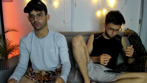 Snapshot of chrisandrew_ chatting on January 2025 03:11:02 AM Im Chirs IM MODEL INDEPENDT online show from January 2025 03:11:02 AM