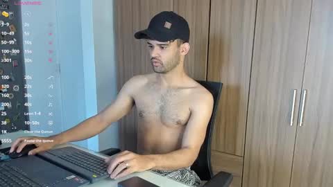 Snapshot of chrisandrew_ chatting on January 2025 03:39:02 PM Im Chirs IM MODEL INDEPENDT online show from January 2025 03:39:02 PM