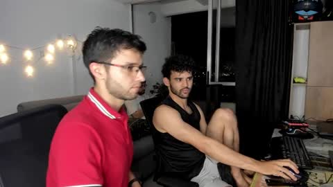 Snapshot of chrisandrew_ chatting on February 2025 02:19:01 AM Im Chirs IM MODEL INDEPENDT online show from February 2025 02:19:01 AM