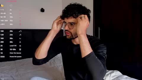 Snapshot of chrisandrew_ chatting on February 2025 09:10:01 PM Im Chirs IM MODEL INDEPENDT online show from February 2025 09:10:01 PM