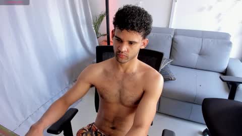 Snapshot of chrisandrew_ chatting on March 2025 03:27:01 PM Im Chirs IM MODEL INDEPENDT online show from March 2025 03:27:01 PM