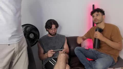 Snapshot of chrisandrew_ chatting on September 2025 12:45:02 AM Im Chirs IM MODEL INDEPENDT online show from September 2025 12:45:02 AM