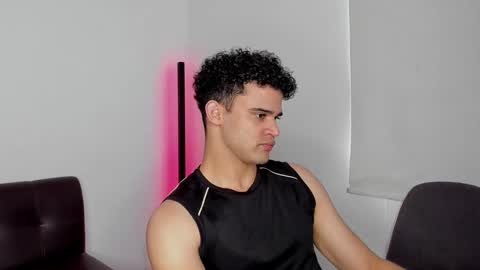 Snapshot of chrisandrew_ chatting on September 2025 08:35:01 PM Im Chirs IM MODEL INDEPENDT online show from September 2025 08:35:01 PM