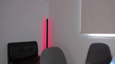 Snapshot of chrisandrew_ chatting on October 2025 04:14:02 PM Im Chirs IM MODEL INDEPENDT online show from October 2025 04:14:02 PM