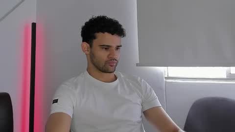 Snapshot of chrisandrew_ chatting on October 2025 03:09:02 PM Im Chirs IM MODEL INDEPENDT online show from October 2025 03:09:02 PM