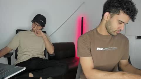 Snapshot of chrisandrew_ chatting on October 2025 01:36:02 AM Im Chirs IM MODEL INDEPENDT online show from October 2025 01:36:02 AM