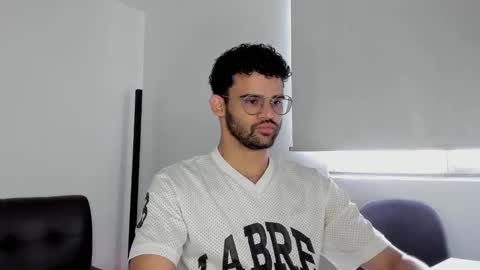 Snapshot of chrisandrew_ chatting on October 2025 02:51:02 PM Im Chirs IM MODEL INDEPENDT online show from October 2025 02:51:02 PM