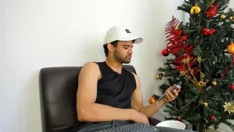 Snapshot of chrisandrew_ chatting on November 2025 04:29:01 PM Im Chirs IM MODEL INDEPENDT online show from November 2025 04:29:01 PM