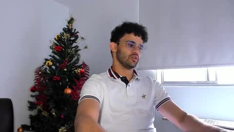 Snapshot of chrisandrew_ chatting on December 2025 08:04:02 PM Im Chirs IM MODEL INDEPENDT online show from December 2025 08:04:02 PM