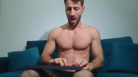 chrisaron online show from November 2025 04:15:02 AM