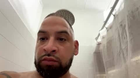 Snapshot of chrisr4203 chatting on December 2025 04:21:01 AM chrisr4203 online show from December 2025 04:21:01 AM