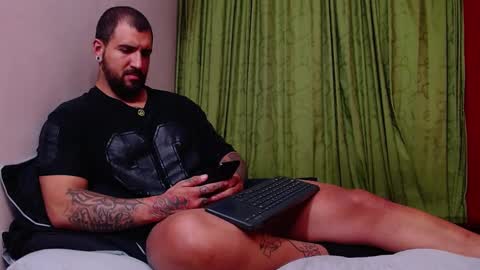 chriss_james online show from December 2024 04:53:01 AM