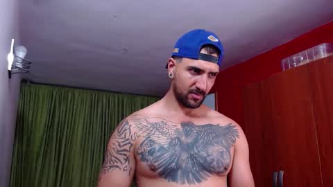 chriss_james online show from December 2025 02:30:01 AM