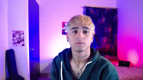 Snapshot of chriss_wg_ chatting on March 2026 10:54:02 AM Christian Wang online show from March 2026 10:54:02 AM