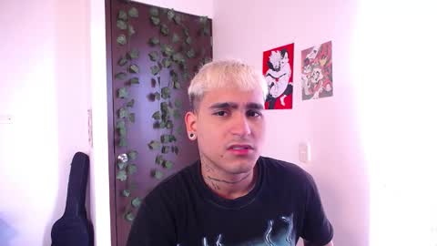 Snapshot of chriss_wg_ chatting on March 2026 05:16:01 PM Christian Wang online show from March 2026 05:16:01 PM