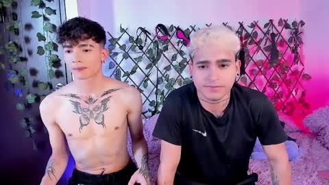 Snapshot of chriss_wg_ chatting on April 2026 09:13:01 PM Christian Wang online show from April 2026 09:13:01 PM