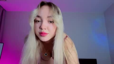 Snapshot of chrissberryy0 chatting on March 2026 03:34:01 AM ChrissBerryy online show from March 2026 03:34:01 AM