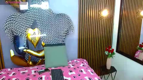 chrisshottx online show from May 2026 07:37:02 PM