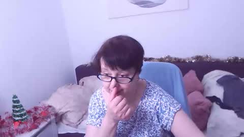 Christa online show from December 2025 01:57:02 AM