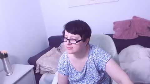 Christa online show from February 2026 01:03:02 PM