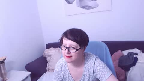 Christa online show from March 2026 02:04:02 AM