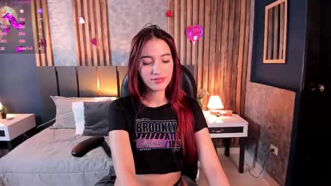 Snapshot of christina_johns chatting on February 2025 03:20:01 PM Hi Im Christina. . Dont forget to follow me to have me close to you online show from February 2025 03:20:01 PM