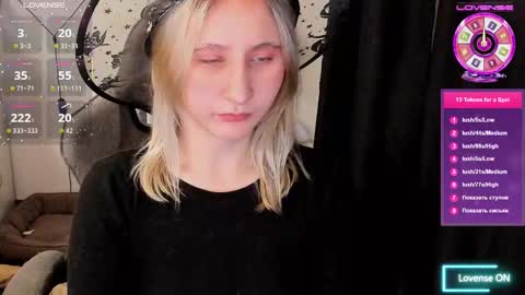 Snapshot of christinafiveplus chatting on October 2025 09:17:02 PM christinafiveplus online show from October 2025 09:17:02 PM